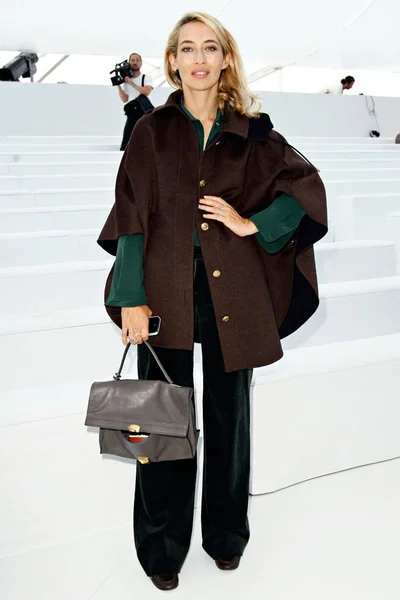 Look 18
